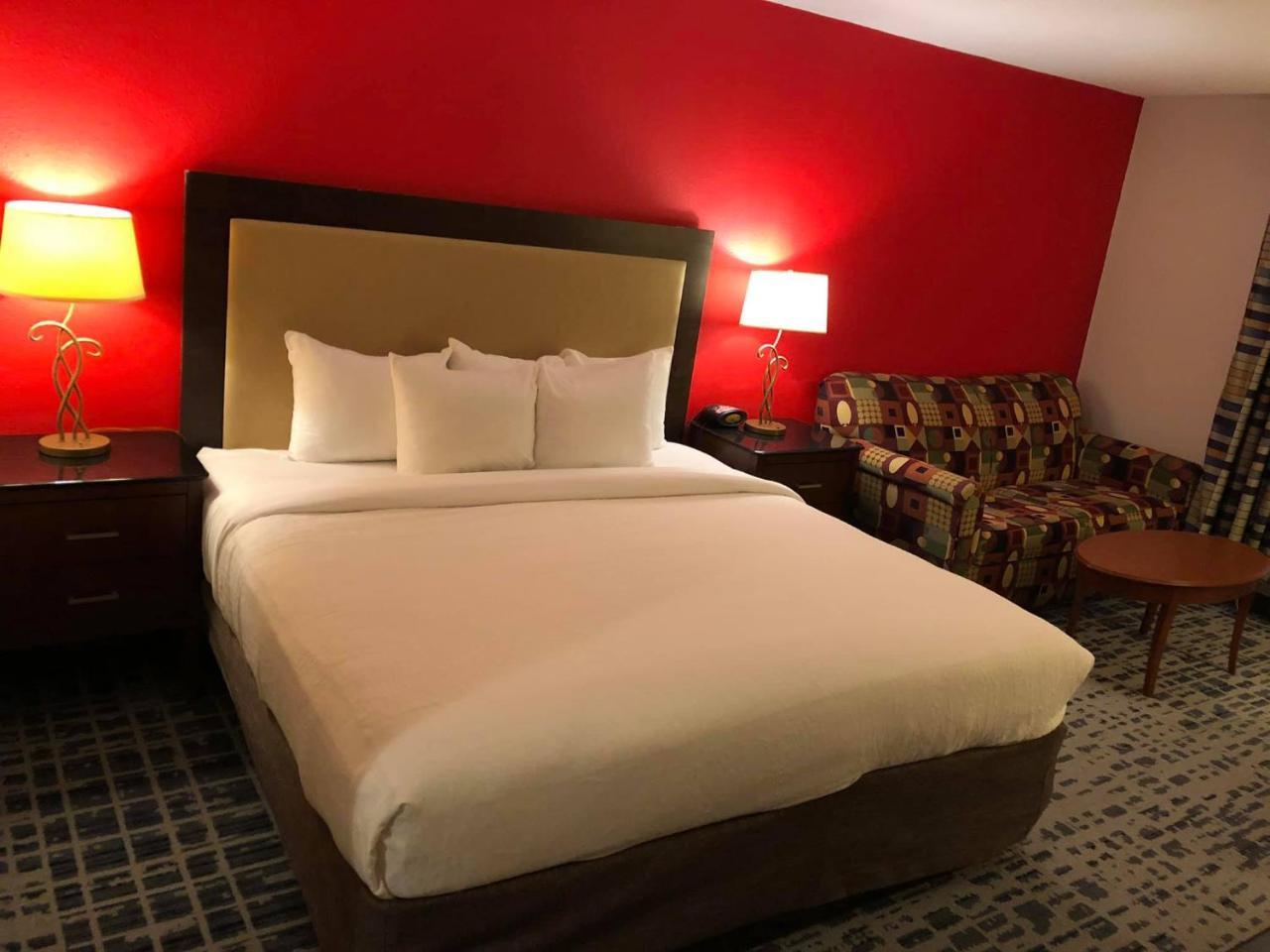 מלון Baymont By Wyndham Ferndale/Royal Oak מראה חיצוני תמונה